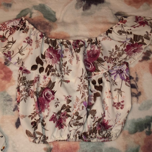 Tops bundle - Picture 2 of 2